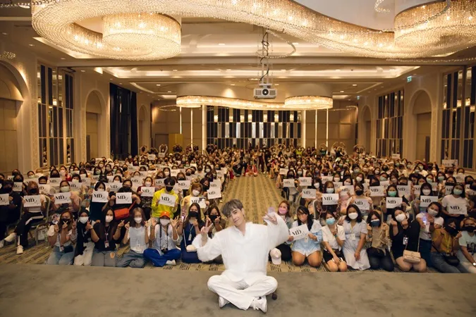 Quang Hùng MasterD bất ngờ tổ chức fanmeeting tại Thái Lan 1