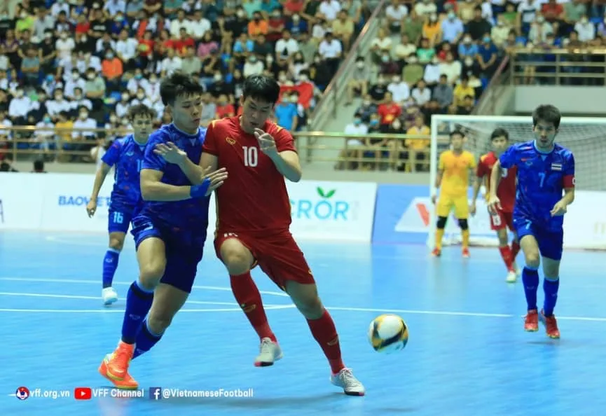 U23 Việt Nam đã có buổi tập đầu tại UAE - ĐT Futsal Việt Nam thay tướng