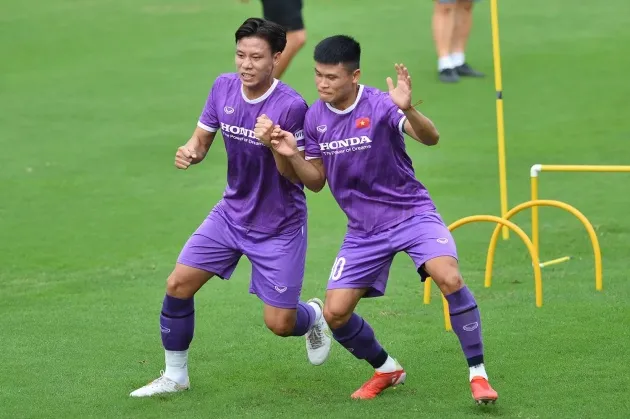 ĐT Việt Nam bước vào buổi tập đầu - Futsal Việt Nam cùng bảng Nhật Bản tại VCK Futsal châu Á