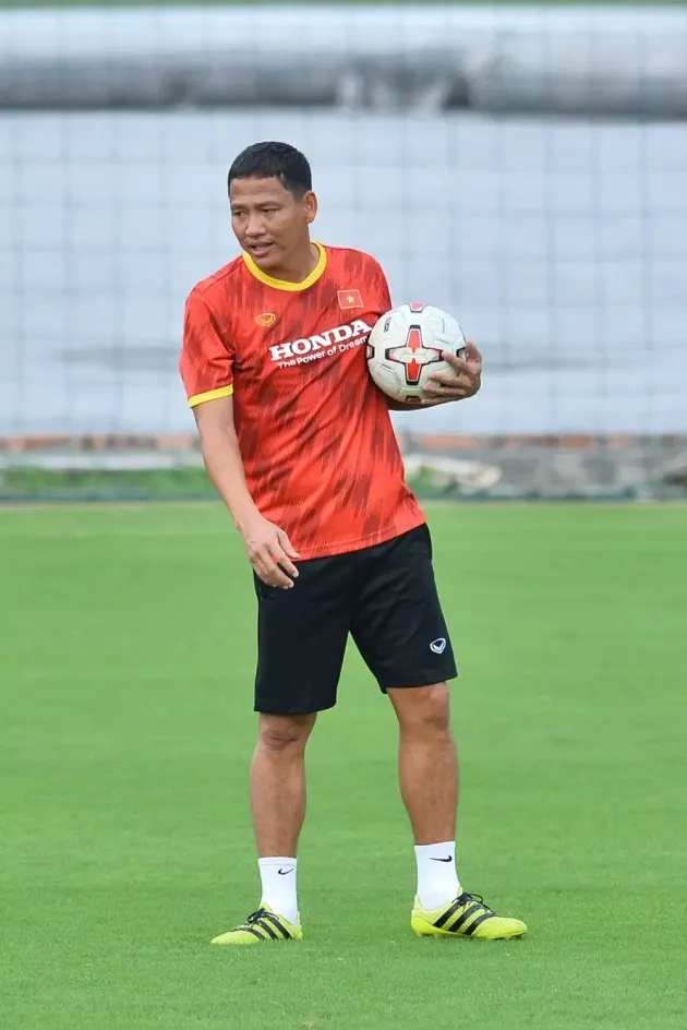 ĐT Việt Nam bước vào buổi tập đầu - Futsal Việt Nam cùng bảng Nhật Bản tại VCK Futsal châu Á