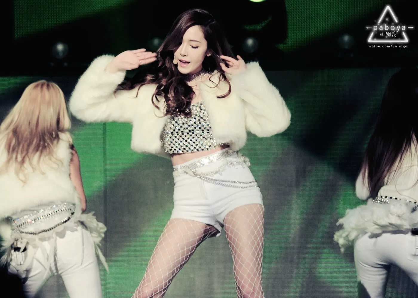 jessica-jung-the-hien-dang-cap-ty-ty-dap-gio-re-song-3-8