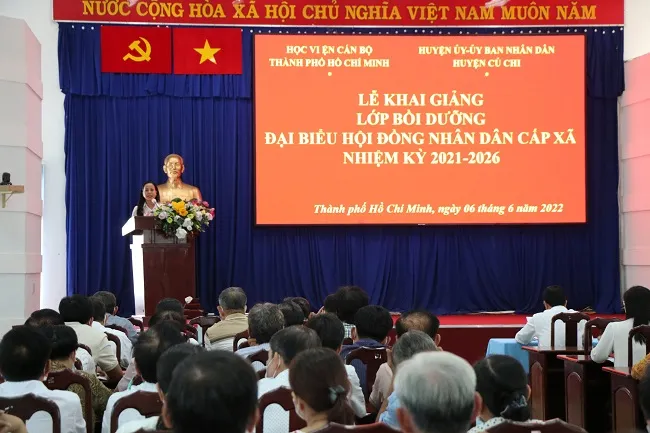 Khai giảng lớp bồi dưỡng đại biểu HĐND cấp xã 1