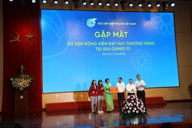 L’ORÉAL Việt Nam tặng quà tri ân các nữ vận động viên SEA Games 31 2