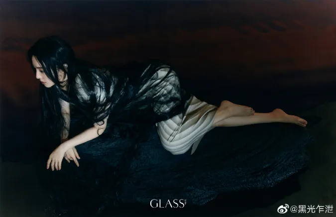 ‘Nữ Hoàng trở lại’ - Phạm Băng Băng xuất hiện trên tạp chí Glass, liệu có phải dấu hiệu comeback? 17