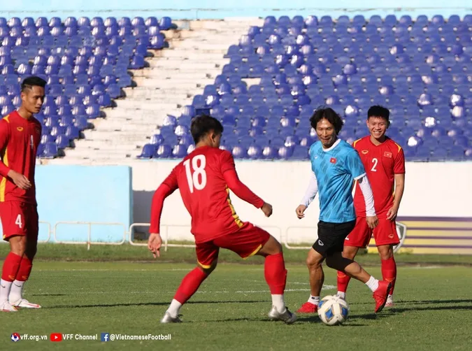 Gong Oh Kyun Profile: Huyền thoại bóng đá Hàn Quốc đến HLV kiệm lời của đội tuyển U23 Việt Nam 1