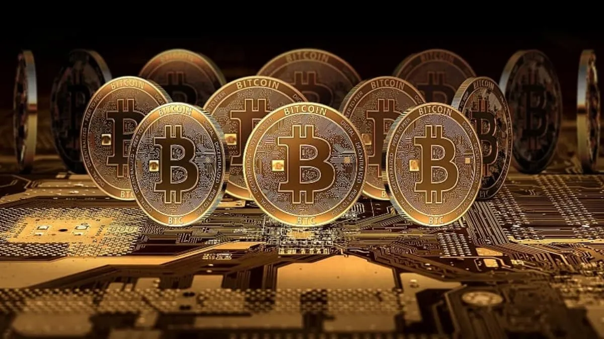 Giá Bitcoin hôm nay 13/6/2022: Rơi xuống đáy sâu