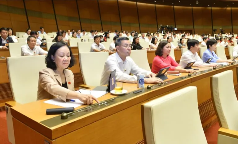 Quốc hội biểu quyết thông qua Nghị quyết về chủ trương đầu tư Dự án đầu tư xây dựng đường bộ cao tốc Châu Đốc - Cần Thơ - Sóc Trăng 