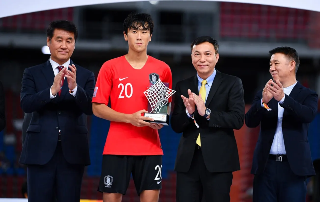Giải bóng đá 7 người vô địch toàn quốc trở lại - AFC mời quyền Chủ tịch VFF trao cúp U23 châu Á