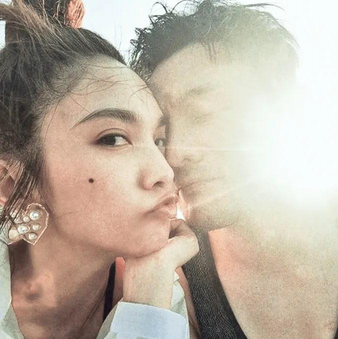 Lý Vinh Hạo không tiếc lời khen vợ tới tấp, dân mạng thích thú vì được 'phát cẩu lương' 5