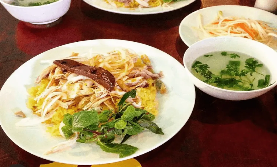 8 món ngon miền Trung tại Sài Gòn bạn nên ghé qua