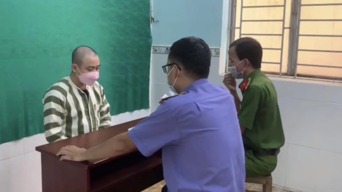 Tin tức pháp luật hôm nay 17/6/2022: Diễn viên hài Hữu Tín bị khởi tố, bắt tạm giam