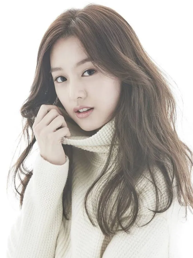 Kim Ji Won profile: Tiểu sử và sự nghiệp của 