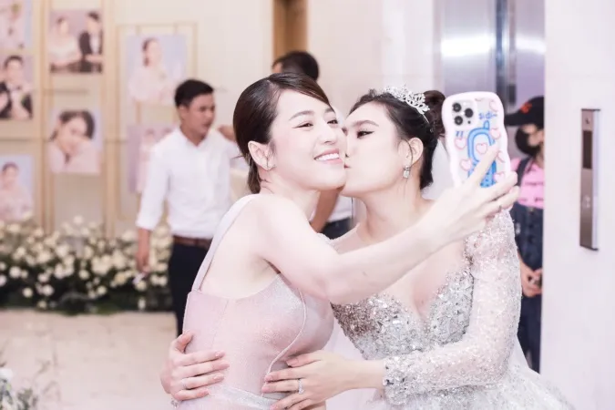 Dàn sao Việt dự đám cưới Hồ Bích Trâm 3