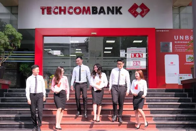 Nhân viên Ngân hàng Techcombank