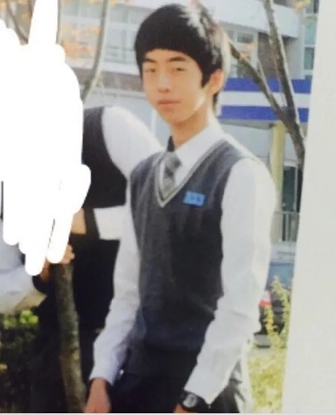 Nam Joo Hyuk bị soi lại ảnh thời đi học sau ồn ào bạo lực học đường 4