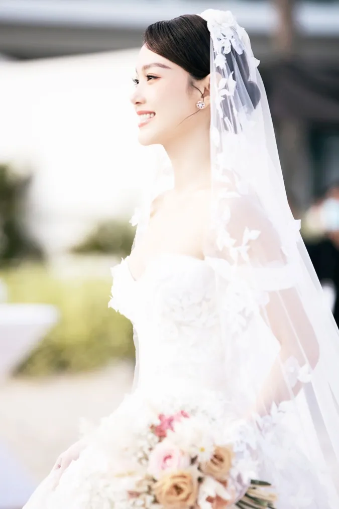 Hé lộ chi phí đám cưới ‘khủng’ của Minh Hằng 5