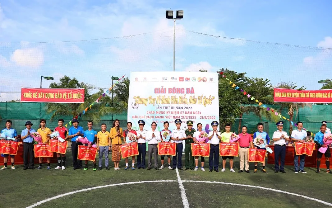 Bộ Tư lệnh Vùng Cảnh sát biển 3 tổ chức Giải bóng đá “Chung tay vì bình yên biển, đảo Tổ quốc”