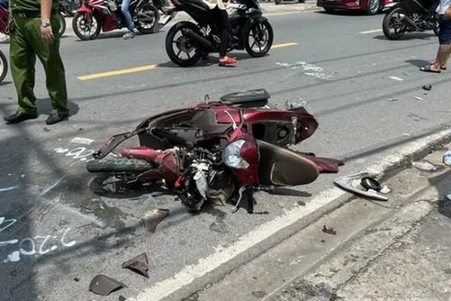 Tin tức tai nạn giao thông hôm nay 23/6/2022: Hai xe máy tông nhau, 3 người tử vong 2