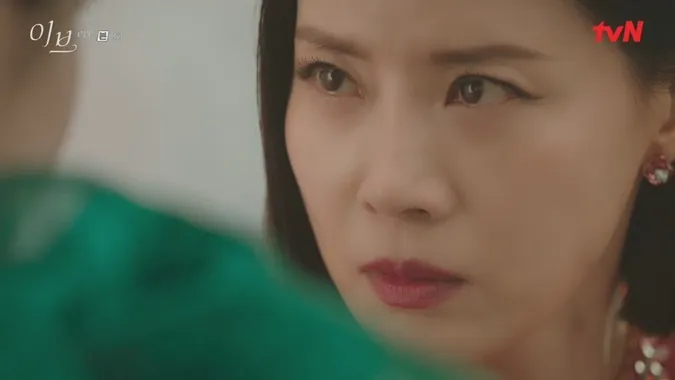 Thiên Nga Bóng Đêm (Eve) tập 8: Tiểu tam Seo Ye Ji dằn mặt chính thất Yoo Sun 15