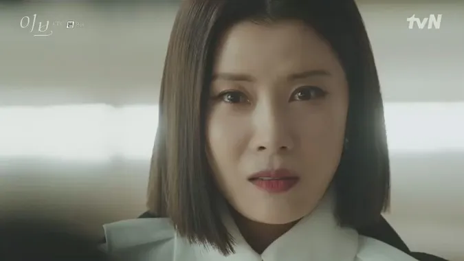Thiên Nga Bóng Đêm (Eve) tập 8: Tiểu tam Seo Ye Ji dằn mặt chính thất Yoo Sun 3