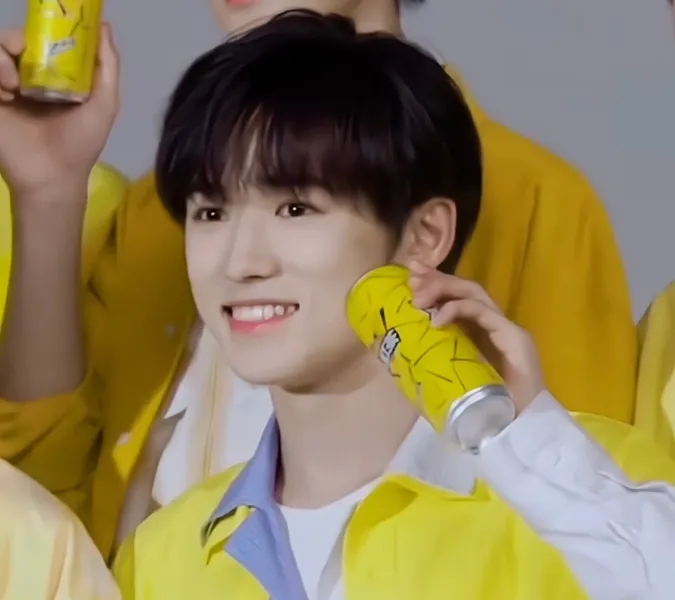 Thành tích thi đại học của TNT - Đều vượt ải, Tống Á Hiên 419 điểm vẫn thua người này 8