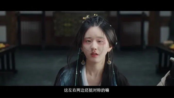 Sốc trước nhan sắc thật của Triệu Lộ Tư qua ống kính người qua đường 22