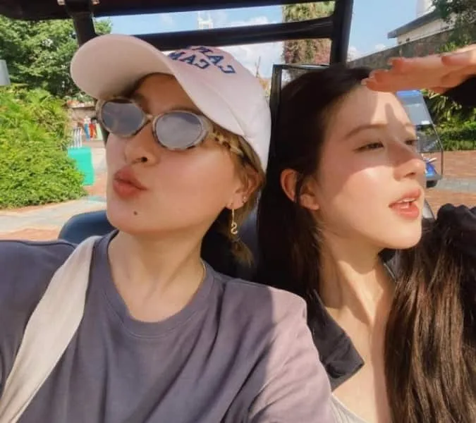 Sốc trước nhan sắc thật của Triệu Lộ Tư qua ống kính người qua đường 7