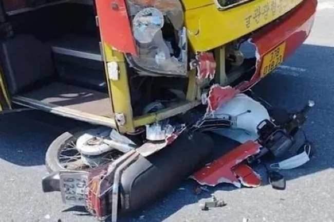 Tin tức tai nạn giao thông hôm nay 27/6/2022: Tai nạn đường sắt, 2 học sinh tử vong 3