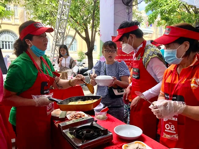 Ngày hội - Gia đình với ẩm thực Việt 2