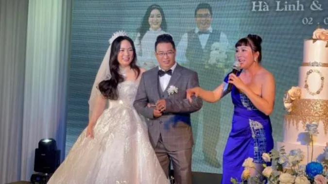 Diễn viên Hà Linh bất ngờ đám cưới ở tuổi 49, nhan sắc của cô dâu gây bất ngờ 1