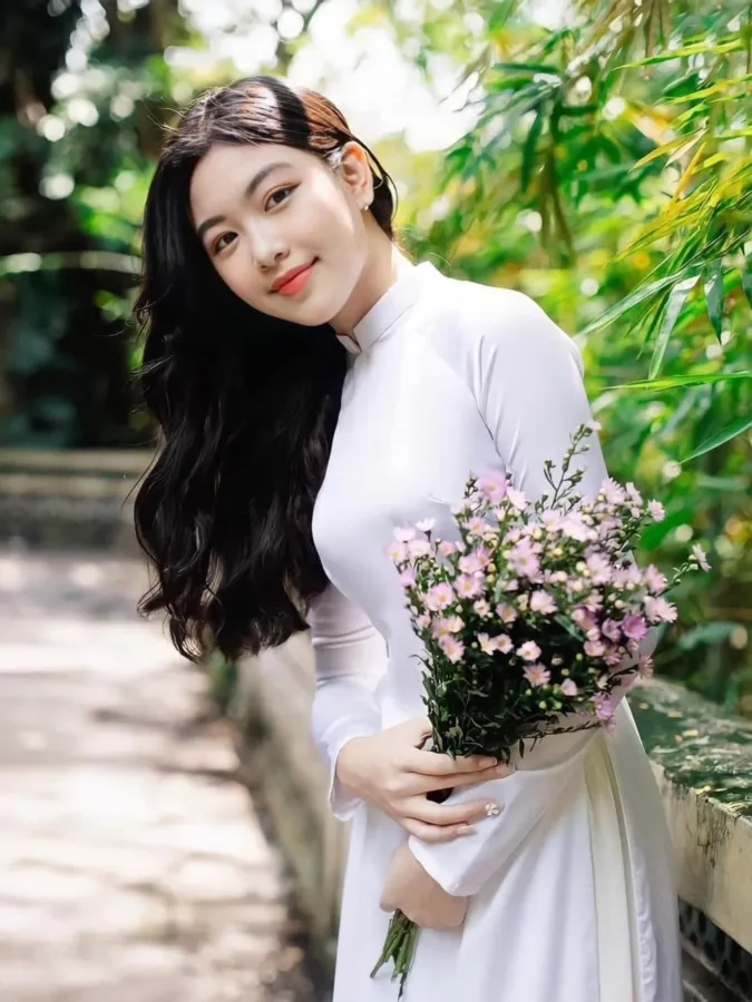 Lọ Lem (Con gái MC Quyền Linh) xinh đẹp trong bộ ảnh áo dài 4