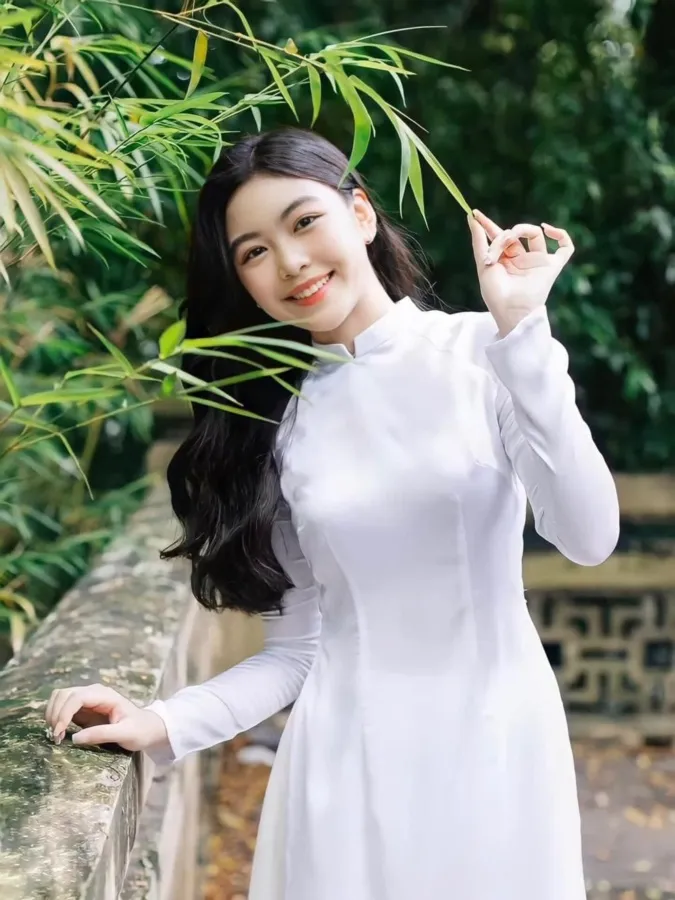 Lọ Lem (Con gái MC Quyền Linh) xinh đẹp trong bộ ảnh áo dài 8