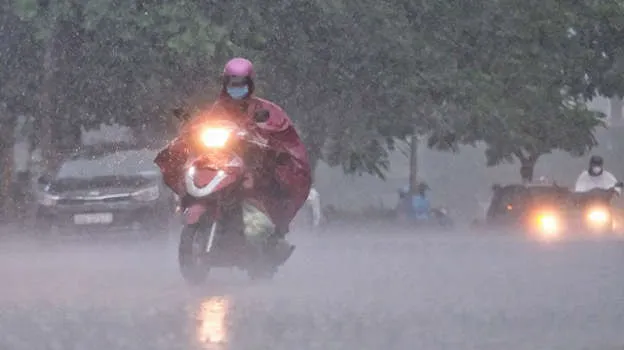 Dự báo thời tiết ngày mai 6/7: Bắc Bộ và Thanh Hóa có mưa rào và dông 1