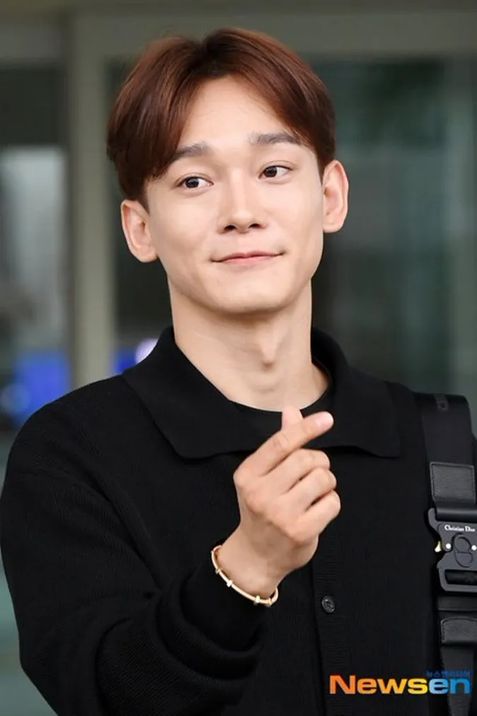 Chen (EXO) lần đầu lộ diện, mặt mộc đỉnh cao gây chú ý 3