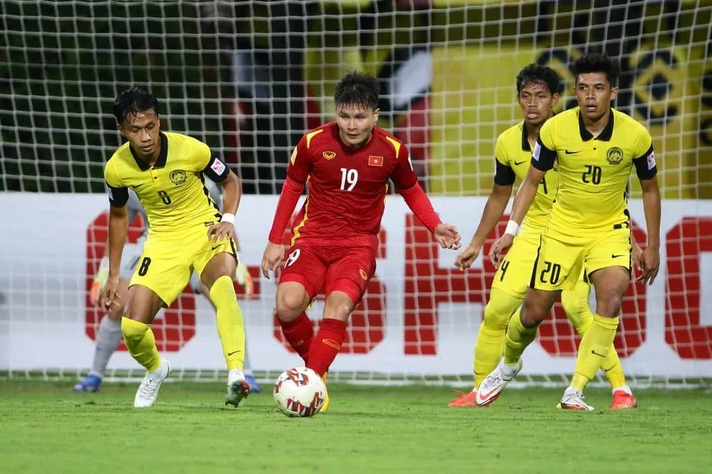 Quang Hải khó lòng dự AFF Cup 2022 - Lịch thi đấu vòng 6 V-League 2022 hôm nay 9/7