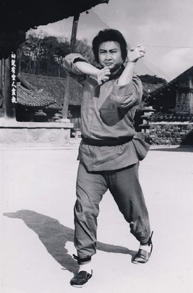 [Xong] Tiểu sử Hồng Kim Bảo: Ông vua võ thuật gắn liền với các bộ phim hành động 3
