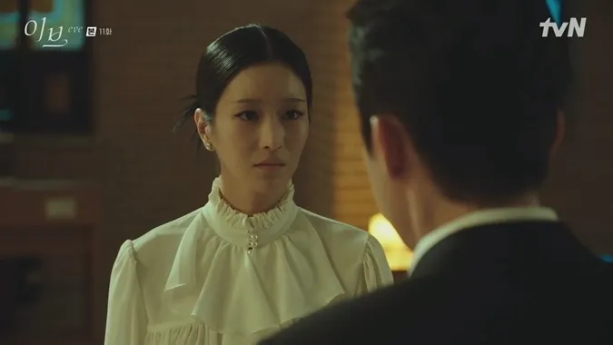 Seo Ye Ji trong Thiên Nga Bóng Đêm (Eve): Tuy vẫn xinh đẹp nhưng lại trông nhợt nhạt vì makeup 2