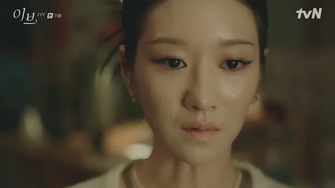 Seo Ye Ji trong Thiên Nga Bóng Đêm (Eve): Tuy vẫn xinh đẹp nhưng lại trông nhợt nhạt vì makeup 4