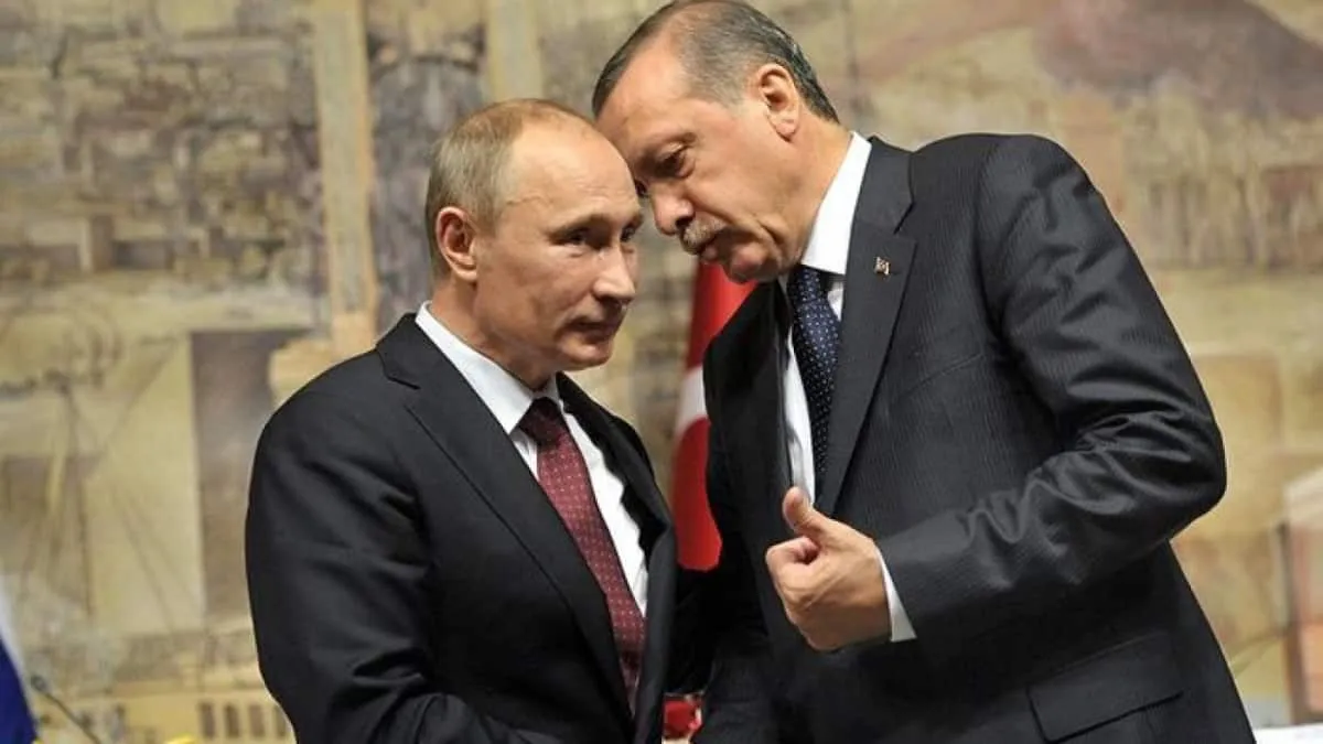 Tổng thống Nga Vladimir Putin và Tổng thống Thổ Nhĩ Kỳ Recep Tayyip Erdogan. (Ảnh: Bloomberg)