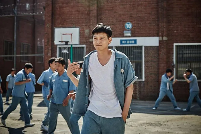 [đã sửa] Top 15 bộ phim của Kang Dong Won đã gây bão điện ảnh Hàn Quốc 3