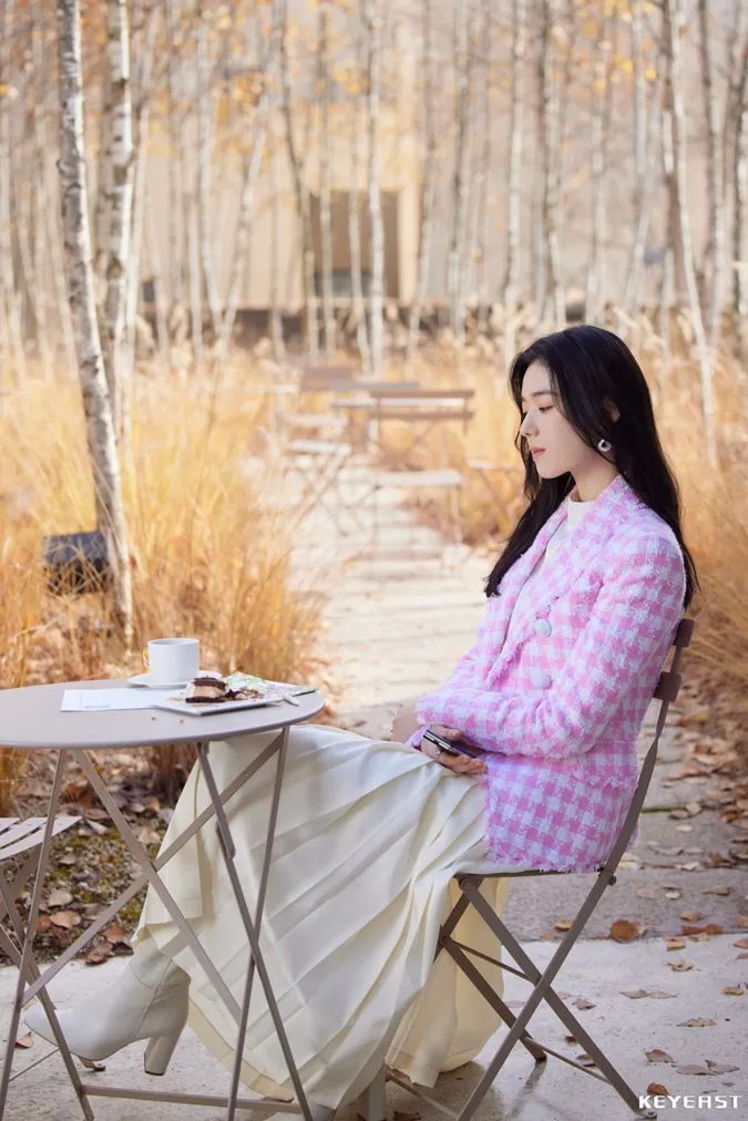 Mỹ nữ vai phụ phim Anna - Jung Eun Chae chia sẻ về lý do nhận vai 4