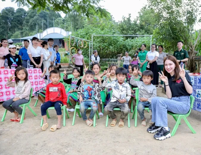 Hòa Minzy xây trường học cho trẻ em vùng Lai Châu 5