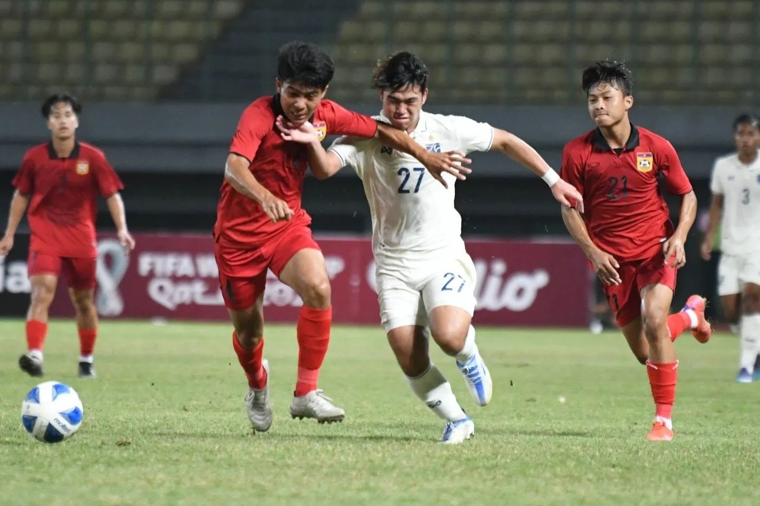 U19 Lào tranh vô địch U19 Malaysia - U19 Thái Lan tranh hạng 3 với U19 Việt Nam