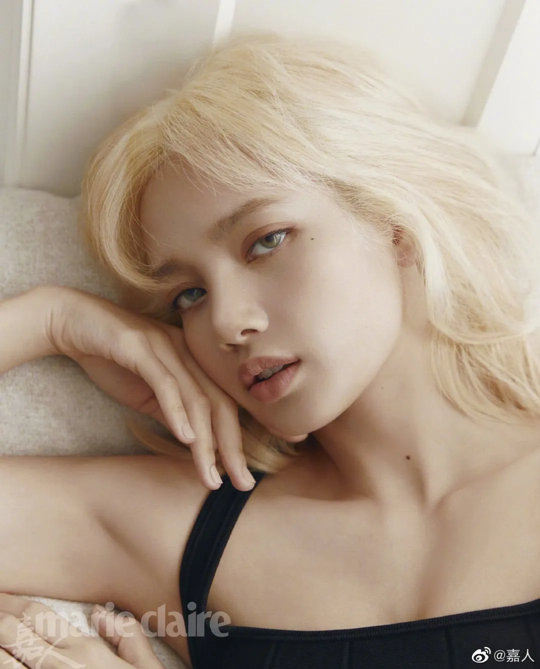 lisa-blackpink-marie-claire-thang-8-2