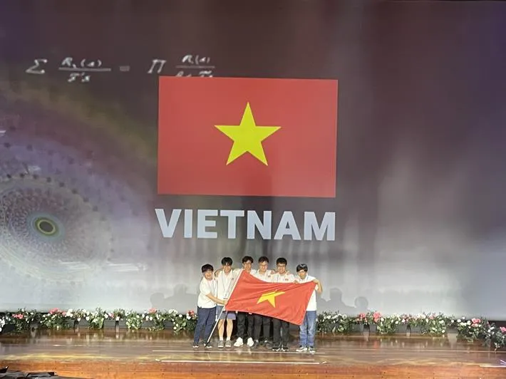 Việt Nam xếp thứ 4 Olympic Toán học quốc tế năm 2022