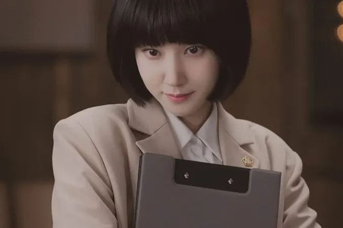 Park Eun Bin được casting thế nào? Nữ Luật Sư Kỳ Lạ Woo Young Woo tiếp tục có diễn biến ra sao? 9