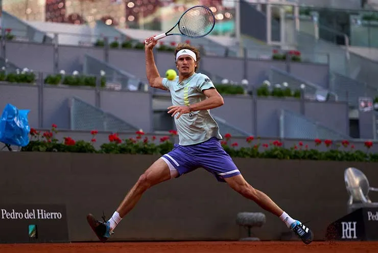Carlos Alcaraz vào bán kết Hamburg Open - Nadal trở lại tập luyện trở lại