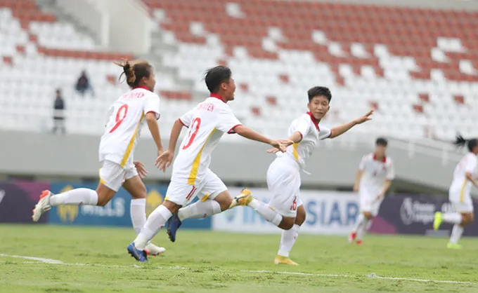 U18 nữ Việt Nam thắng đậm trận ra quân - CAND hòa thất vọng tại vòng 8 giải hạng nhất