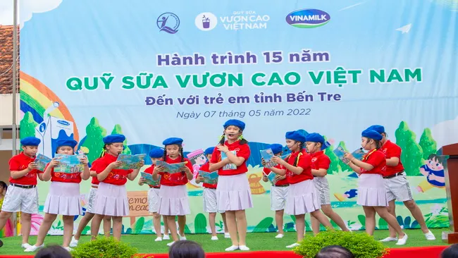Nhiều hoạt động hướng đến trẻ em do Vinamilk và Quỹ sữa Vươn cao Việt Nam thực hiện 8