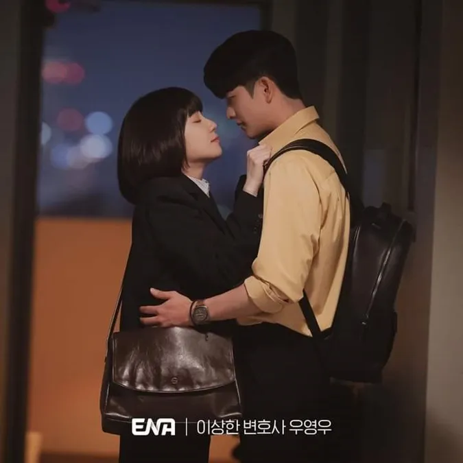 Kang Tae Oh tiết lộ sự thật đằng sau nụ hôn với Park Eun Bin trong Nữ Luật Sư Kỳ Lạ Woo Young Woo 2